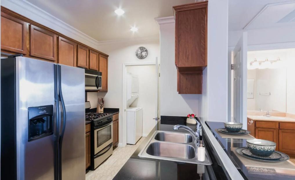 Lala House -1br With Free Parking, Pool, Laundry Appartamento *